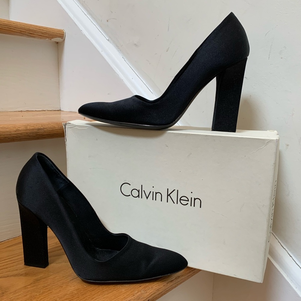 Calvin Klein S/TX6438SA035 Black Satin Heels